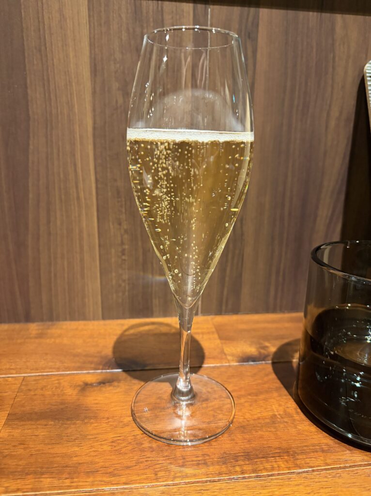 武蔵小山のイタリアン「Lampe」のシャンパン