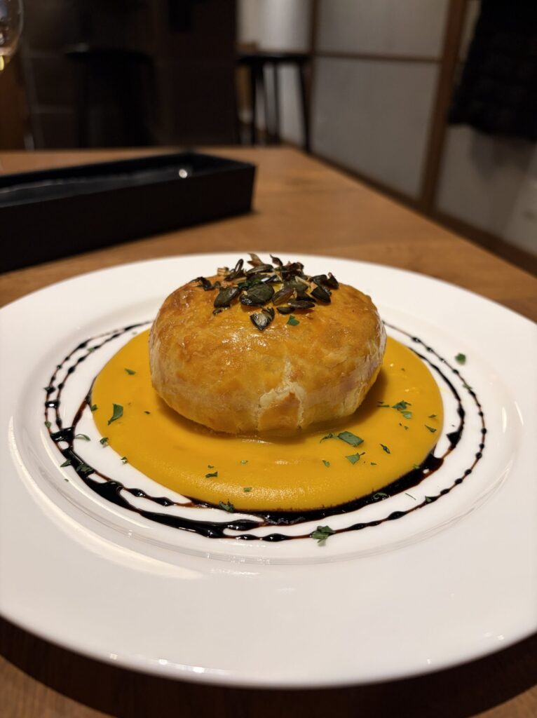 武蔵小山のイタリアン「GOLDEN CHIME」のパイ包