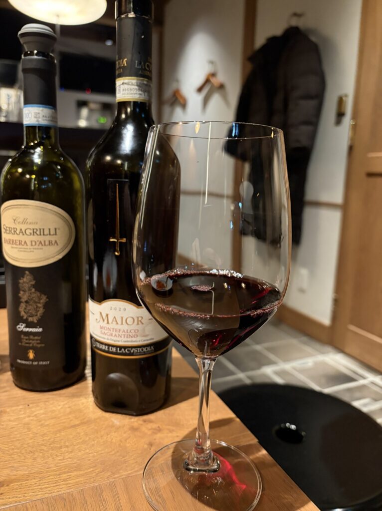 武蔵小山のイタリアン「GOLDEN CHIME」の赤ワイン