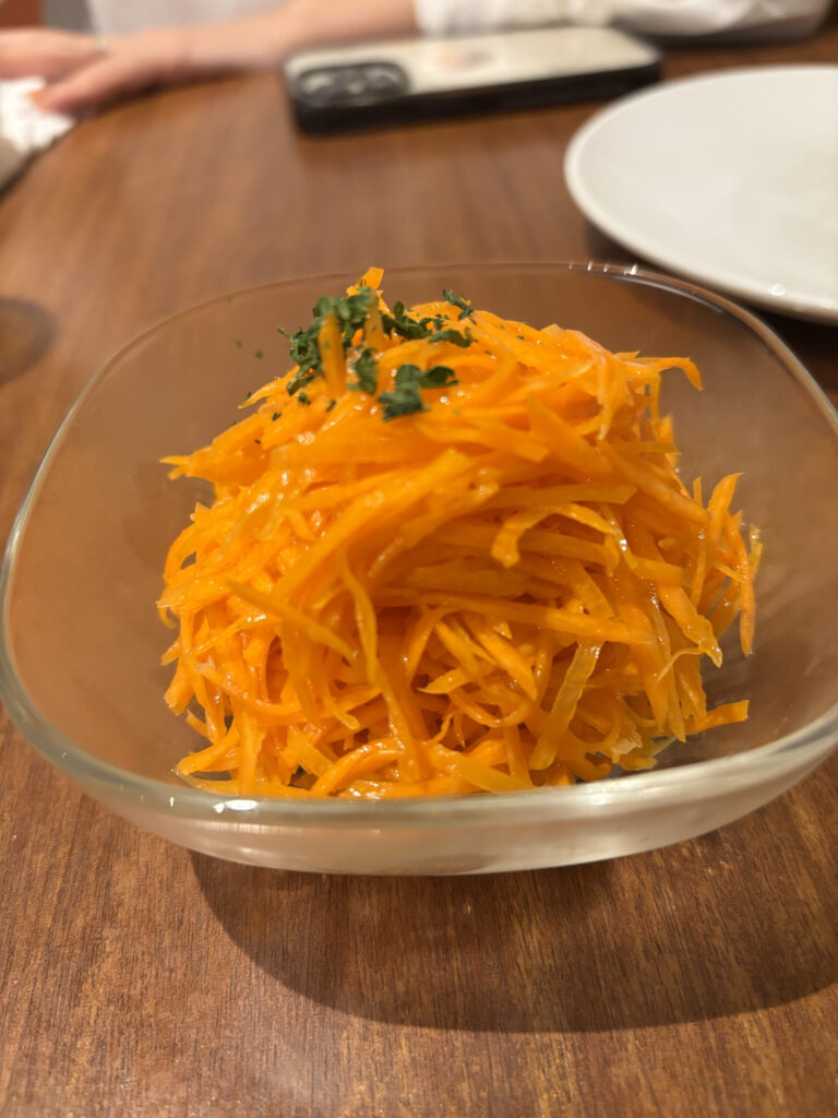 武蔵小山のスペイン食堂石井の人参サラダ