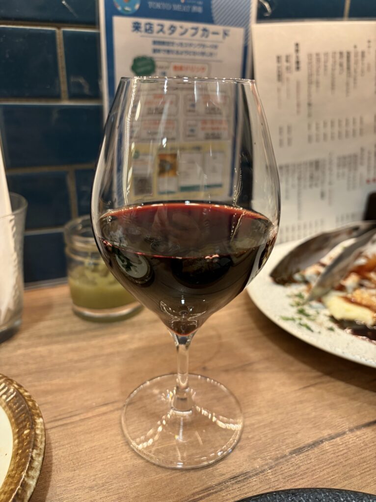 「東京MEAT酒場 武蔵小山店」の赤ワイン